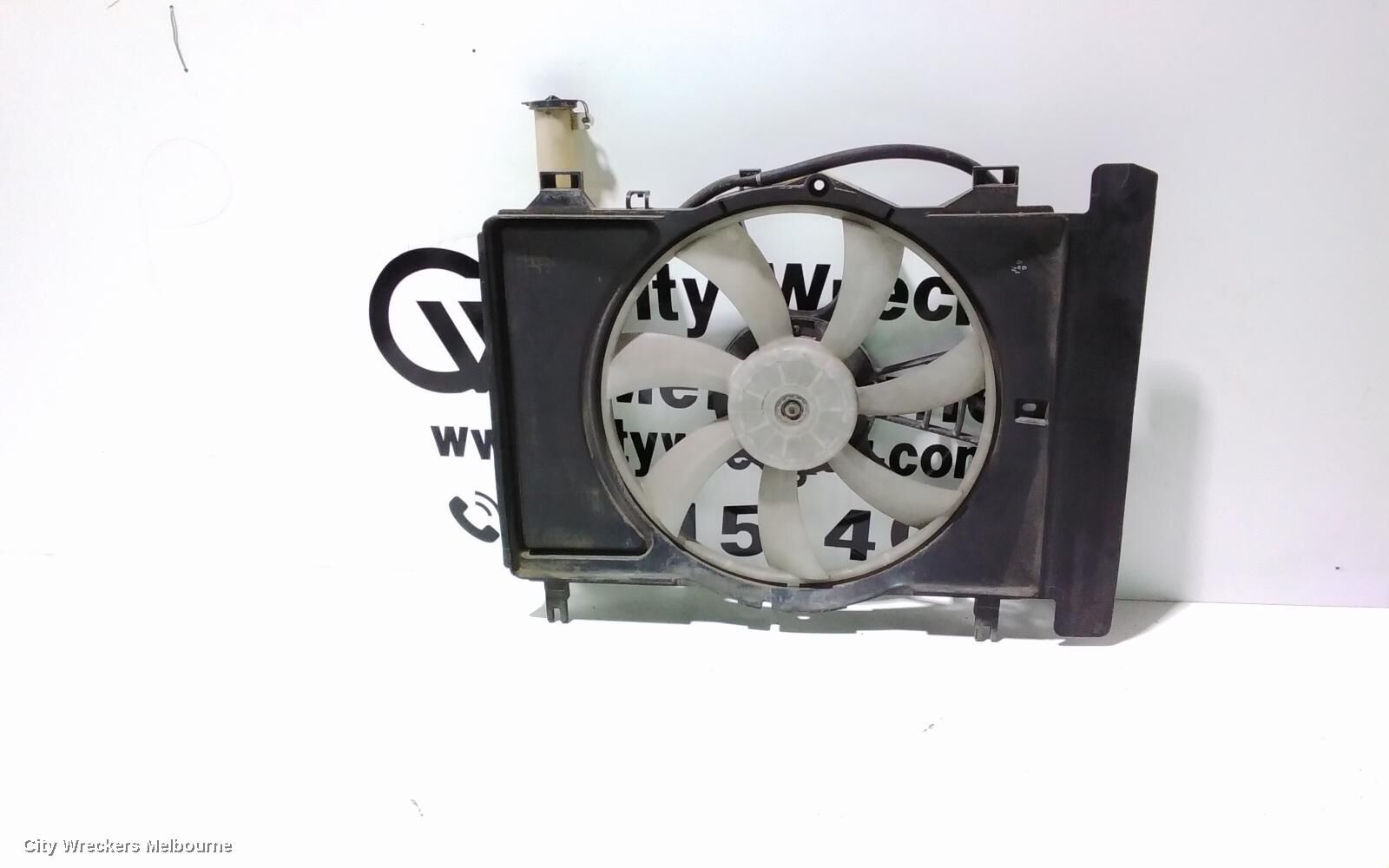 TOYOTA YARIS 2011 Fan