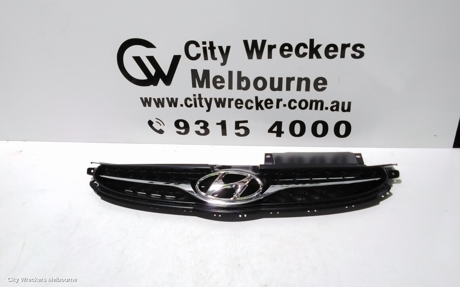 HYUNDAI ELANTRA 2012 Grille