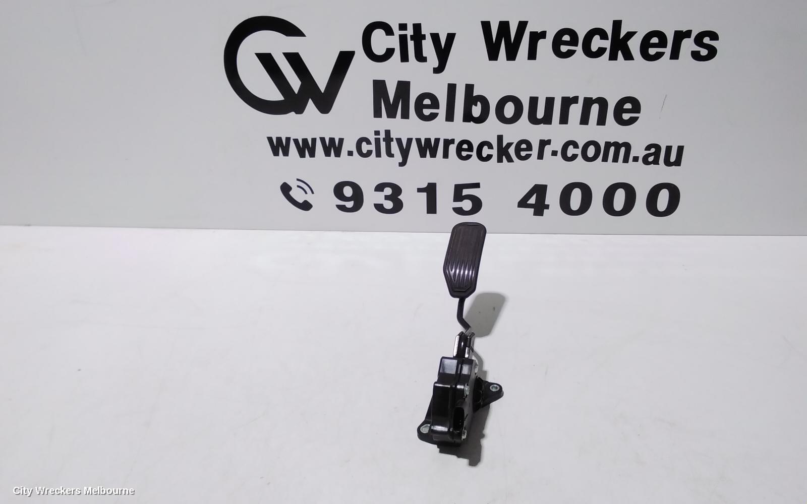 TOYOTA KLUGER 2018 Pedal Assembly