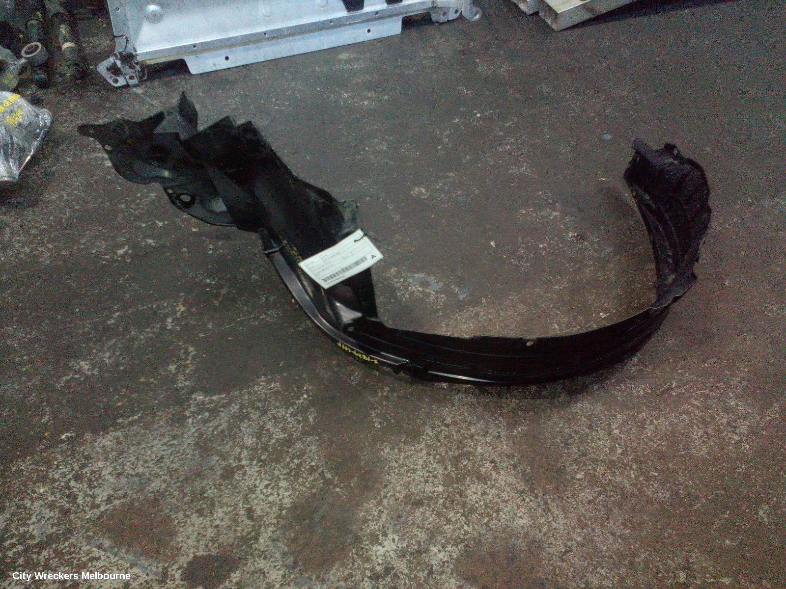 TOYOTA HILUX 2018 Left Guard Liner