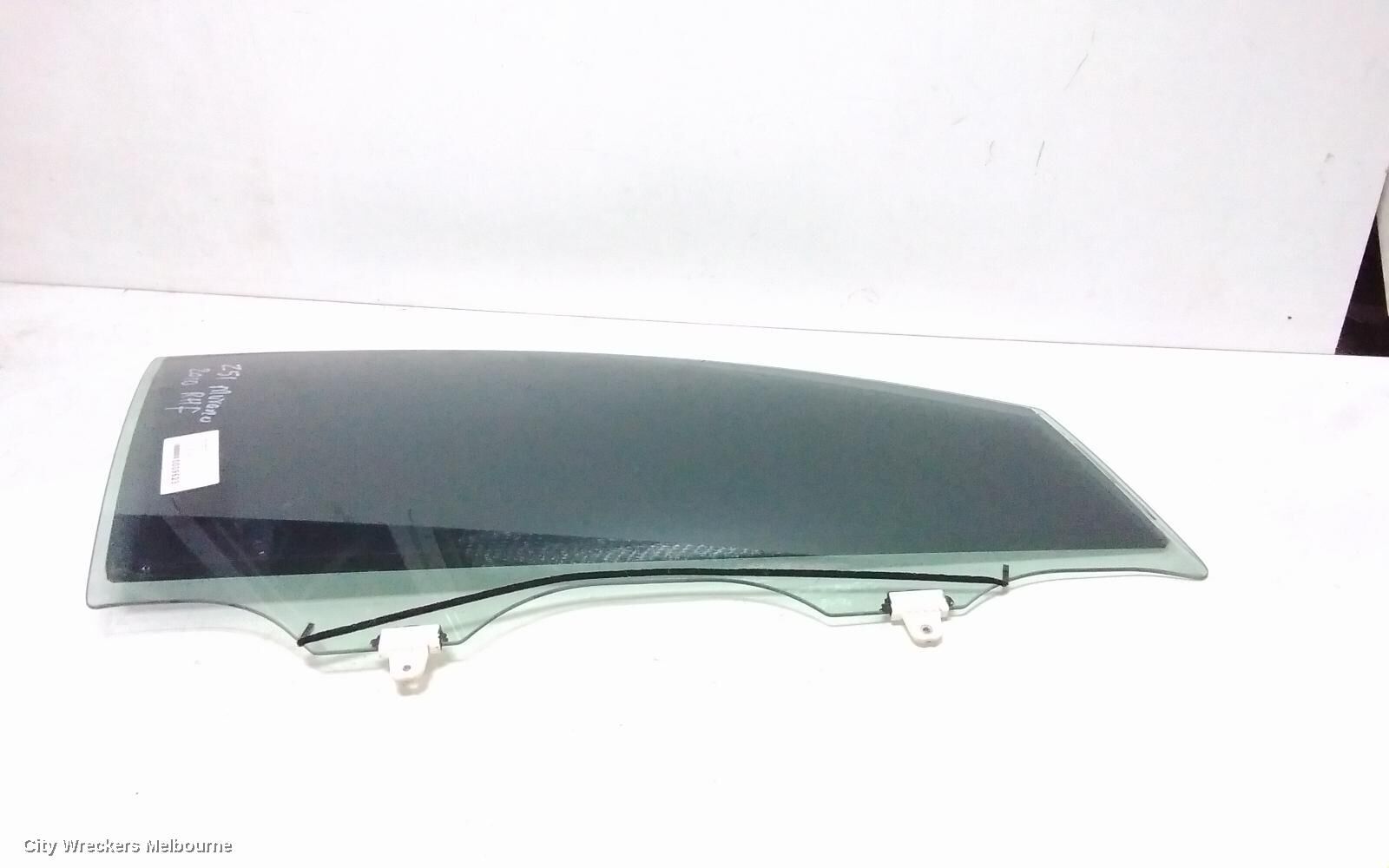 NISSAN MURANO 2009 Right Front Door Window