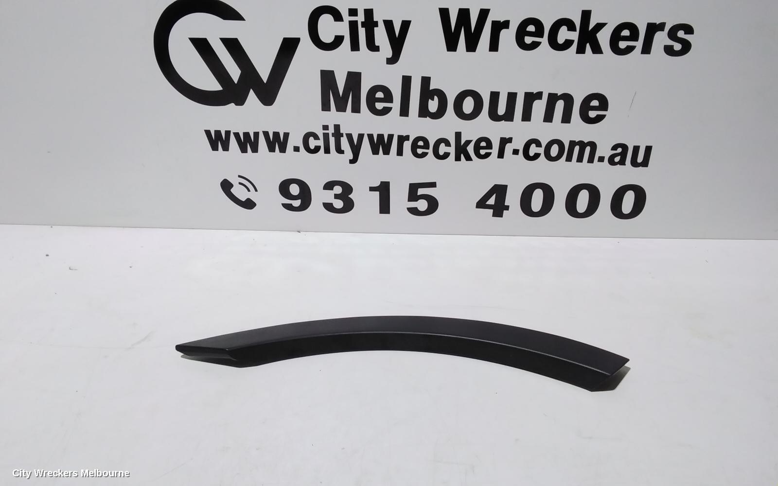 LAND ROVER DISCOVERY SPORT 2015 Wheel Arch Flare