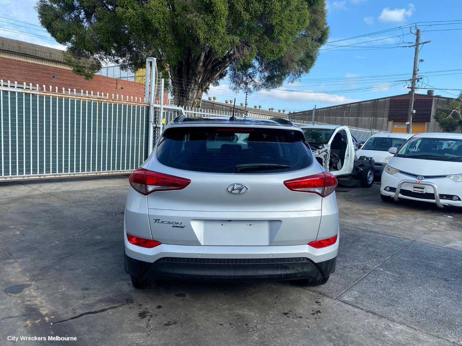 HYUNDAI TUCSON 2018 Side Step/Skirt
