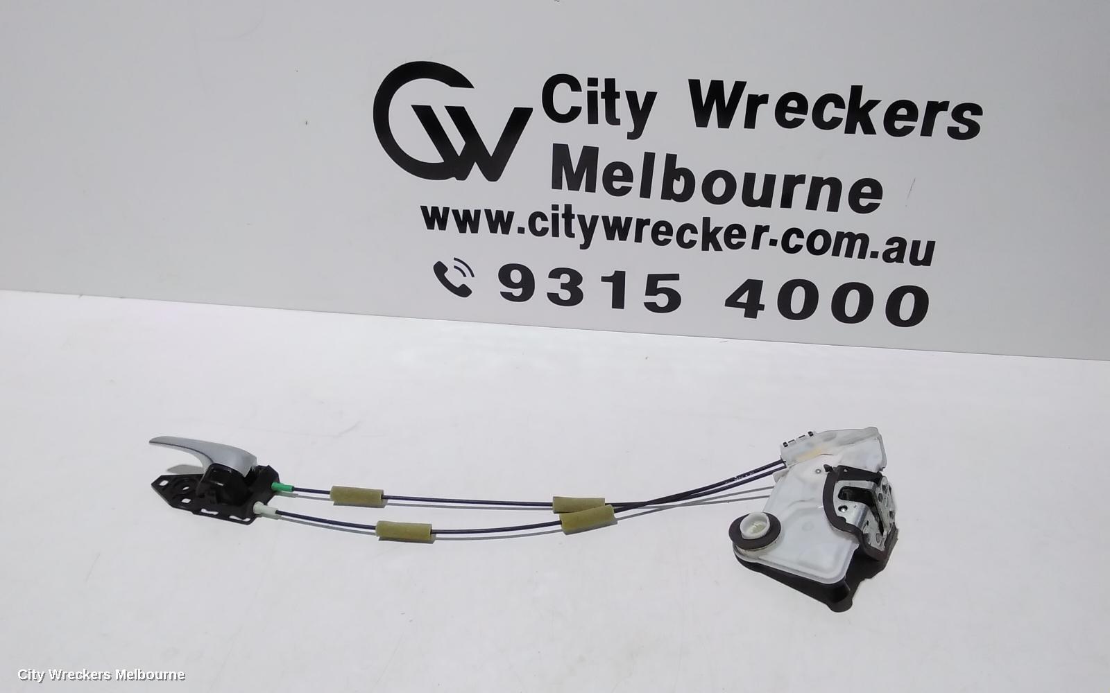 TOYOTA KLUGER 2014 Door/Boot/Gate Lock
