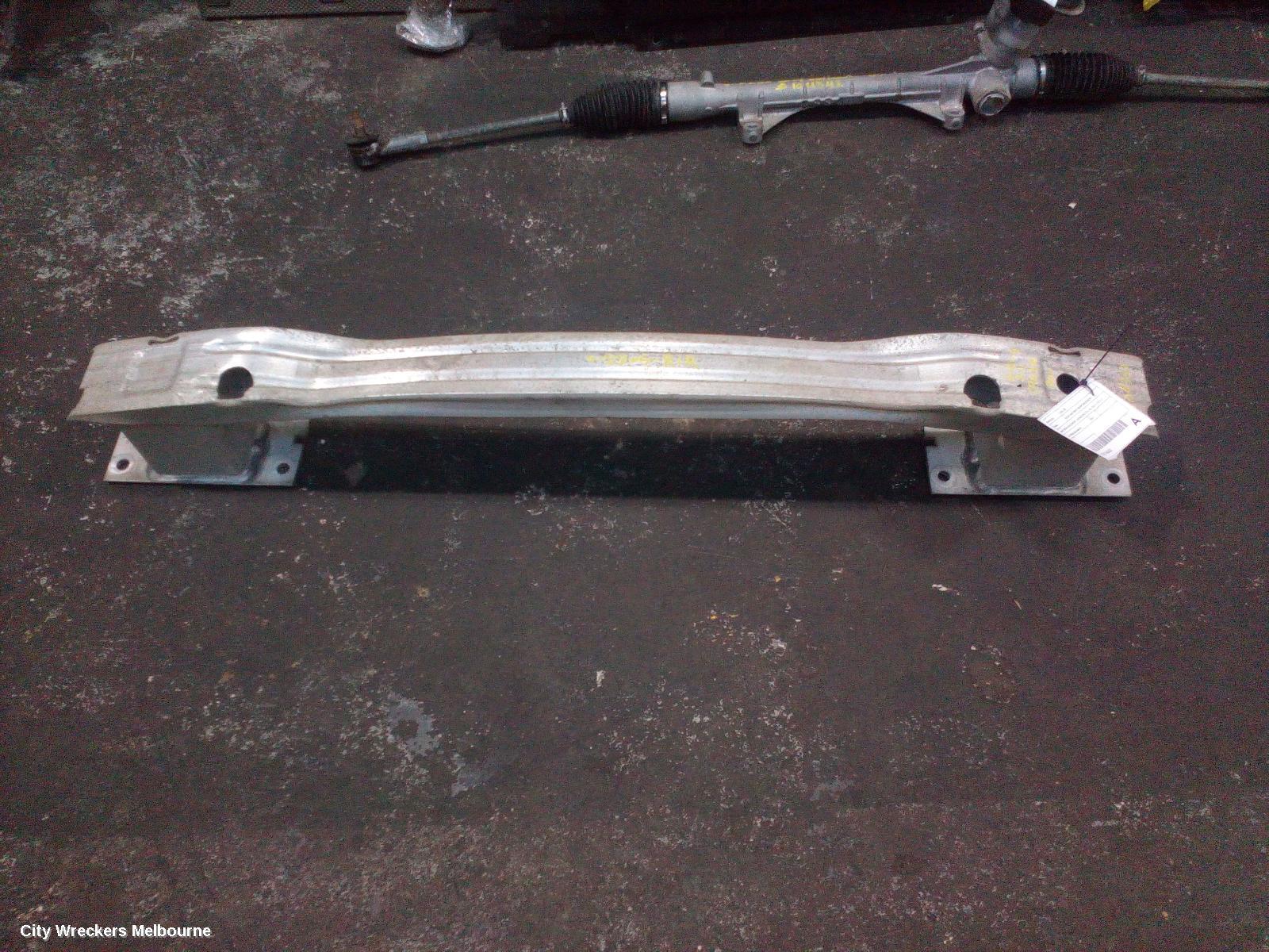 HOLDEN CRUZE 2011 R/Bar Bracket/Reinfo