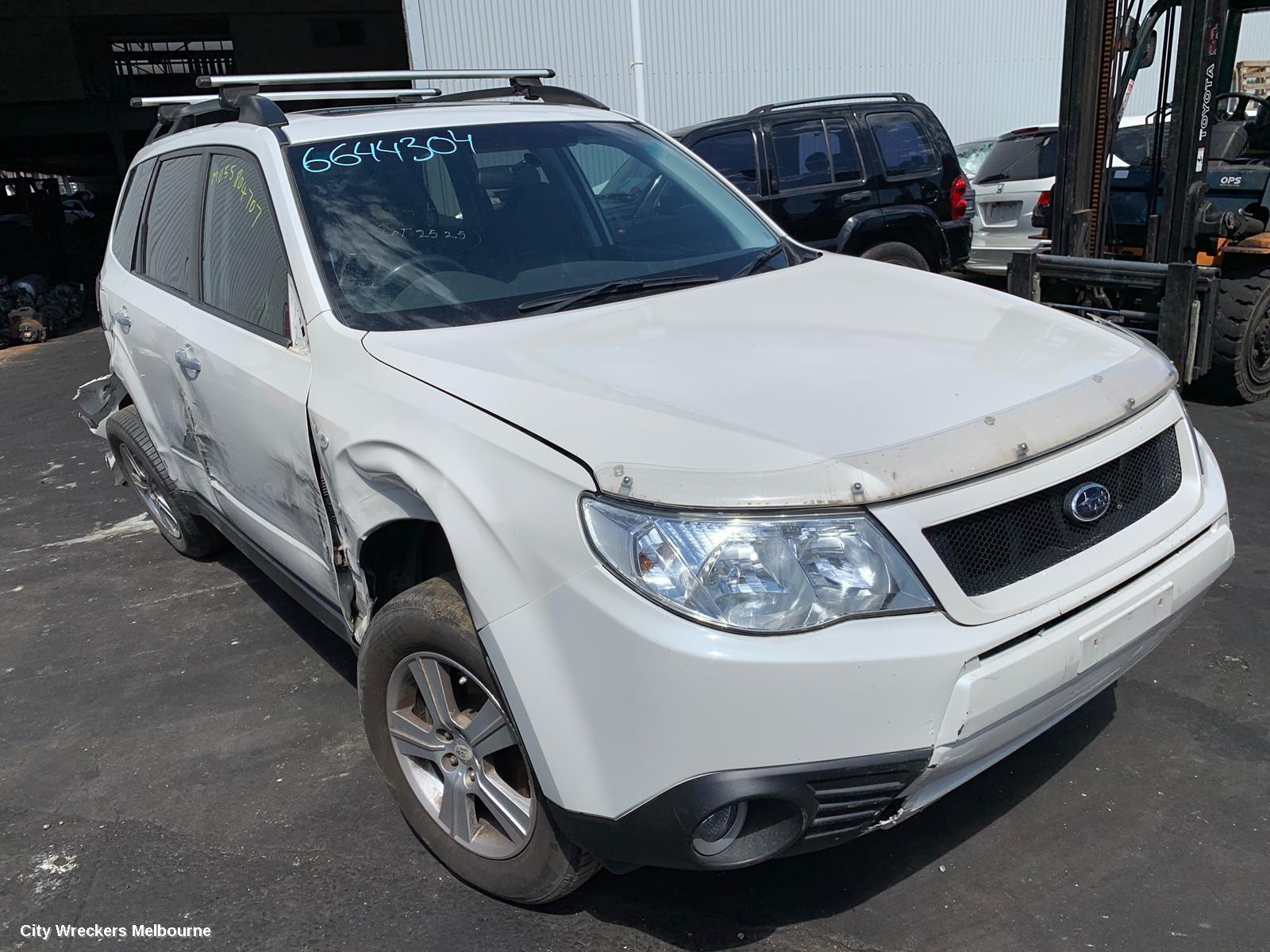 SUBARU FORESTER 2008 Roof Rail