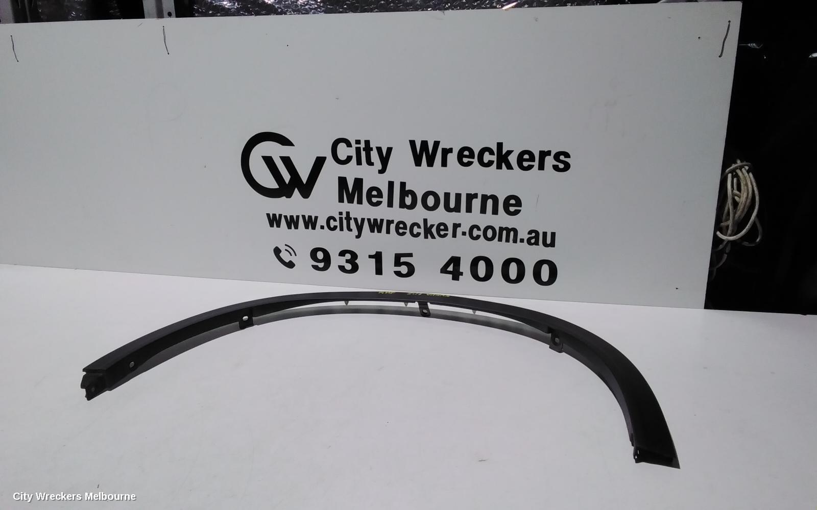 SUZUKI VITARA 2016 Wheel Arch Flare