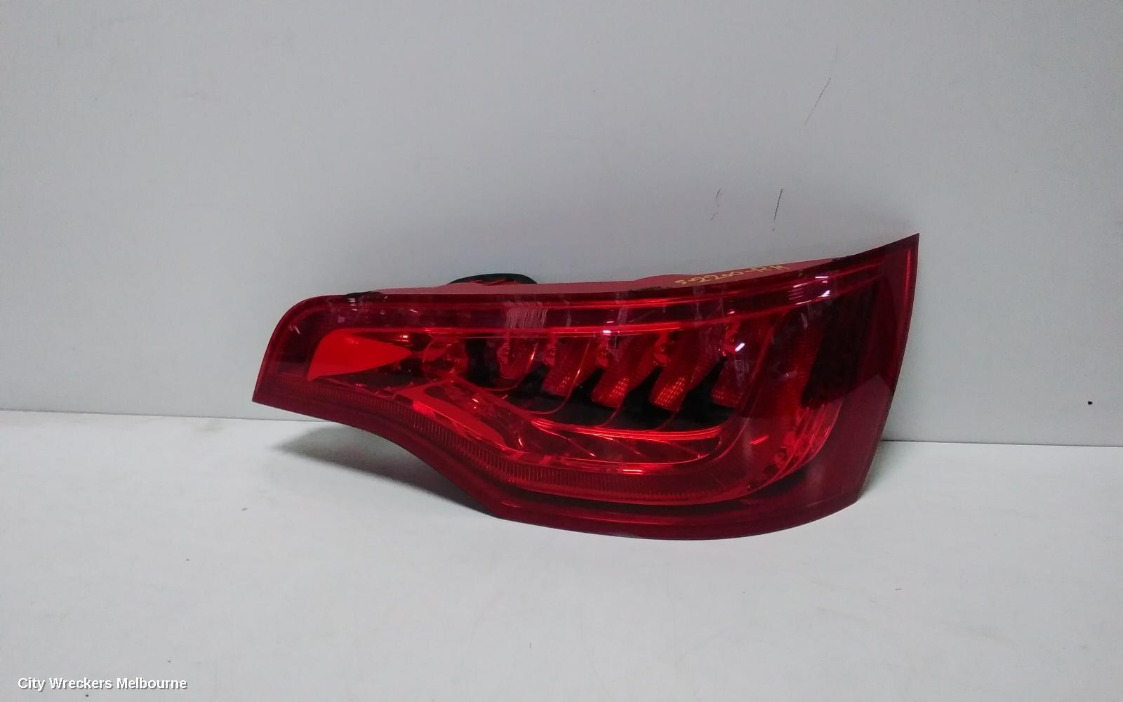 AUDI Q7 2011 Right Taillight