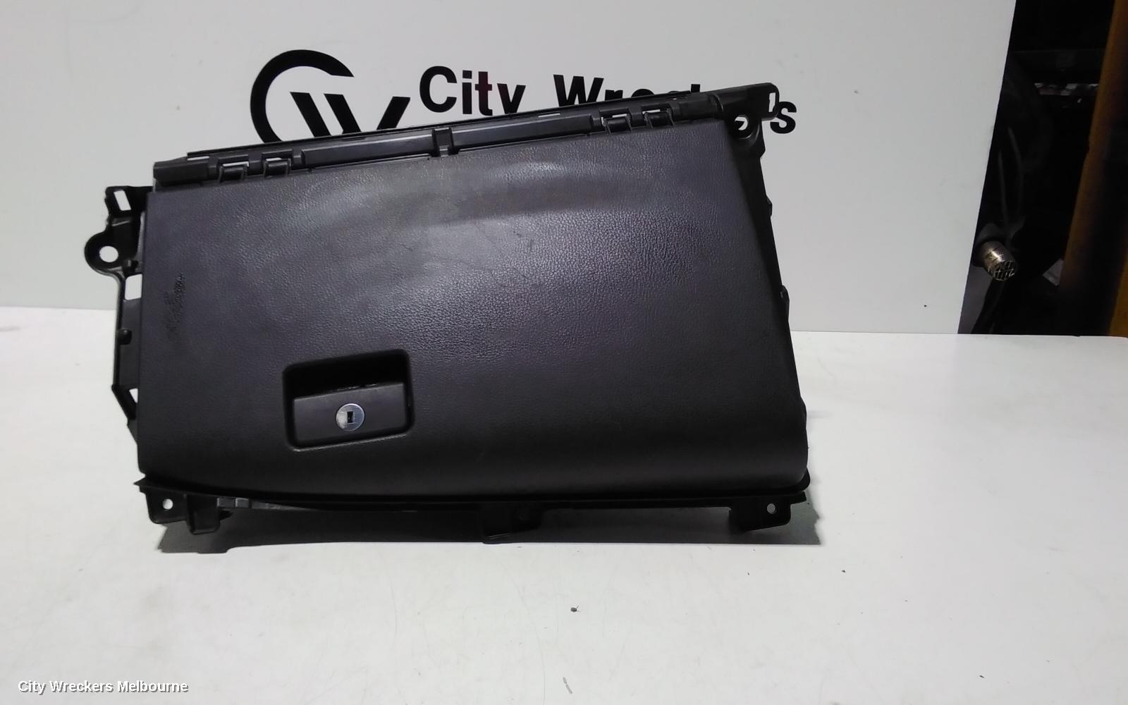 TOYOTA CAMRY 2018 Glove Box
