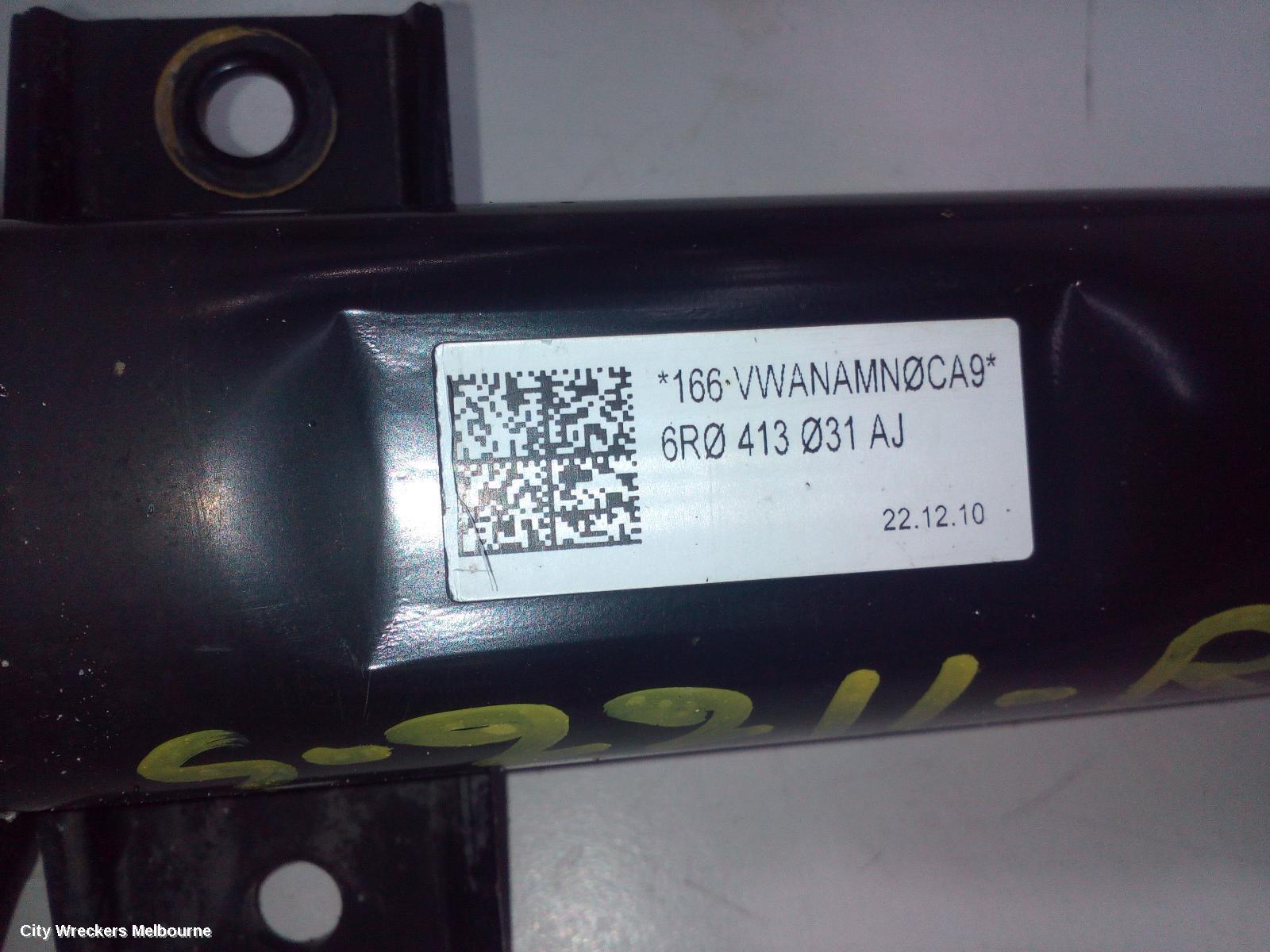 VOLKSWAGEN POLO 2011 Right Front Strut