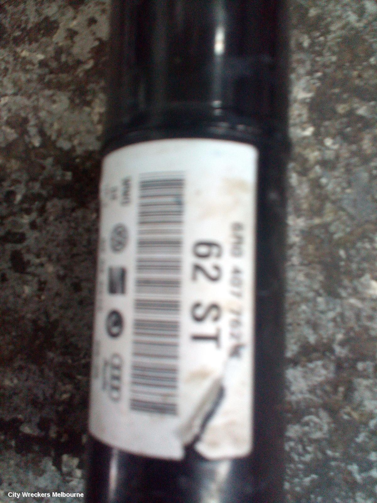 VOLKSWAGEN POLO 2011 Right Driveshaft