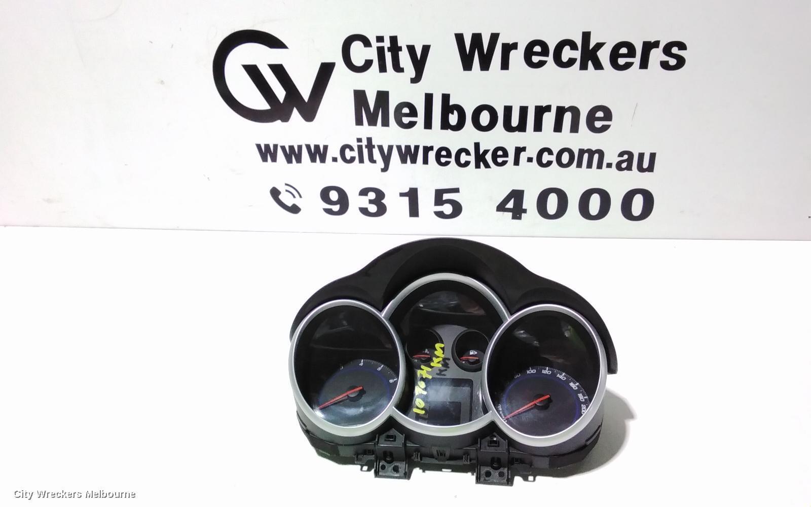 HOLDEN CRUZE 2010 Instrument Cluster