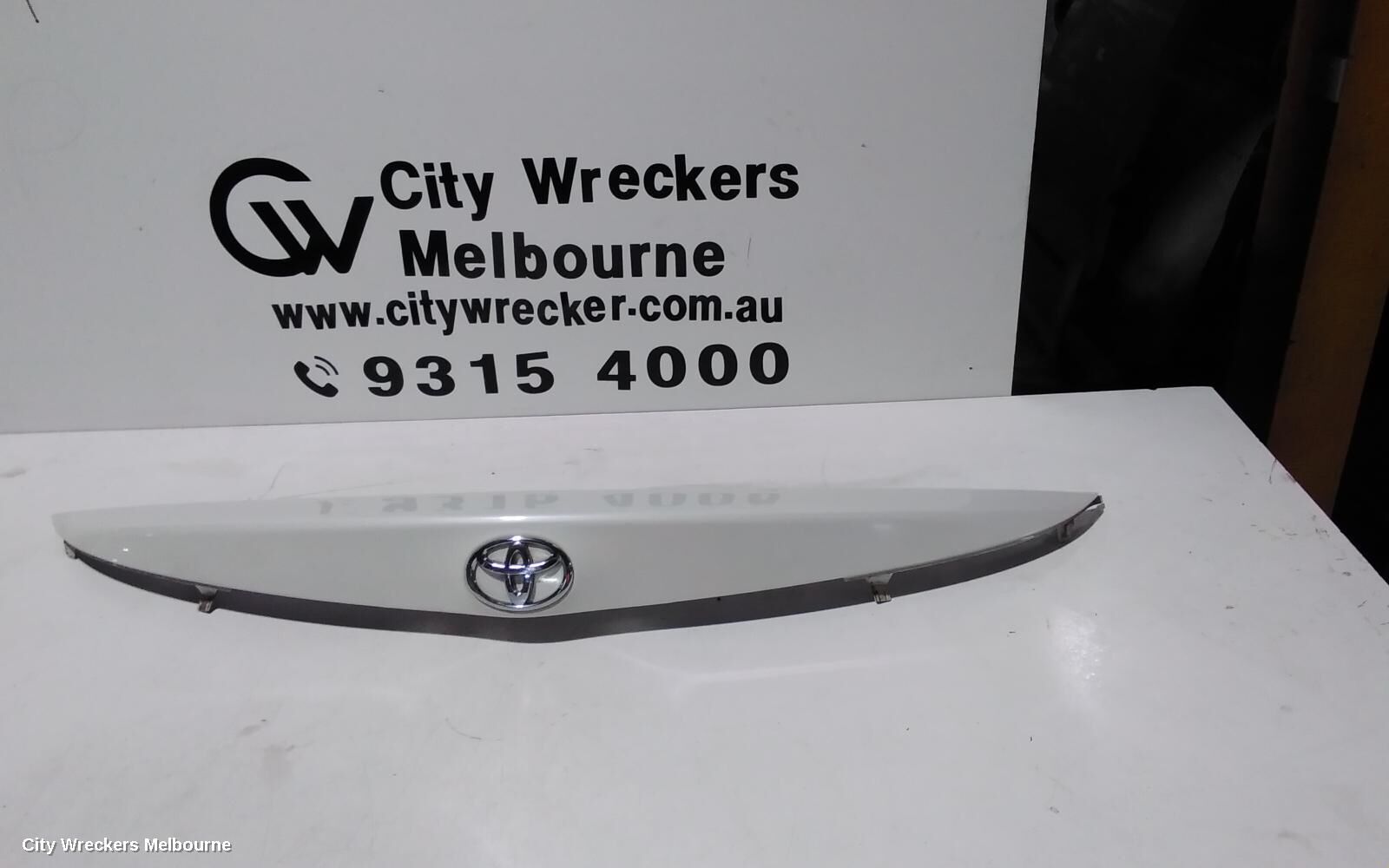 TOYOTA COROLLA 2017 Rear Garnish