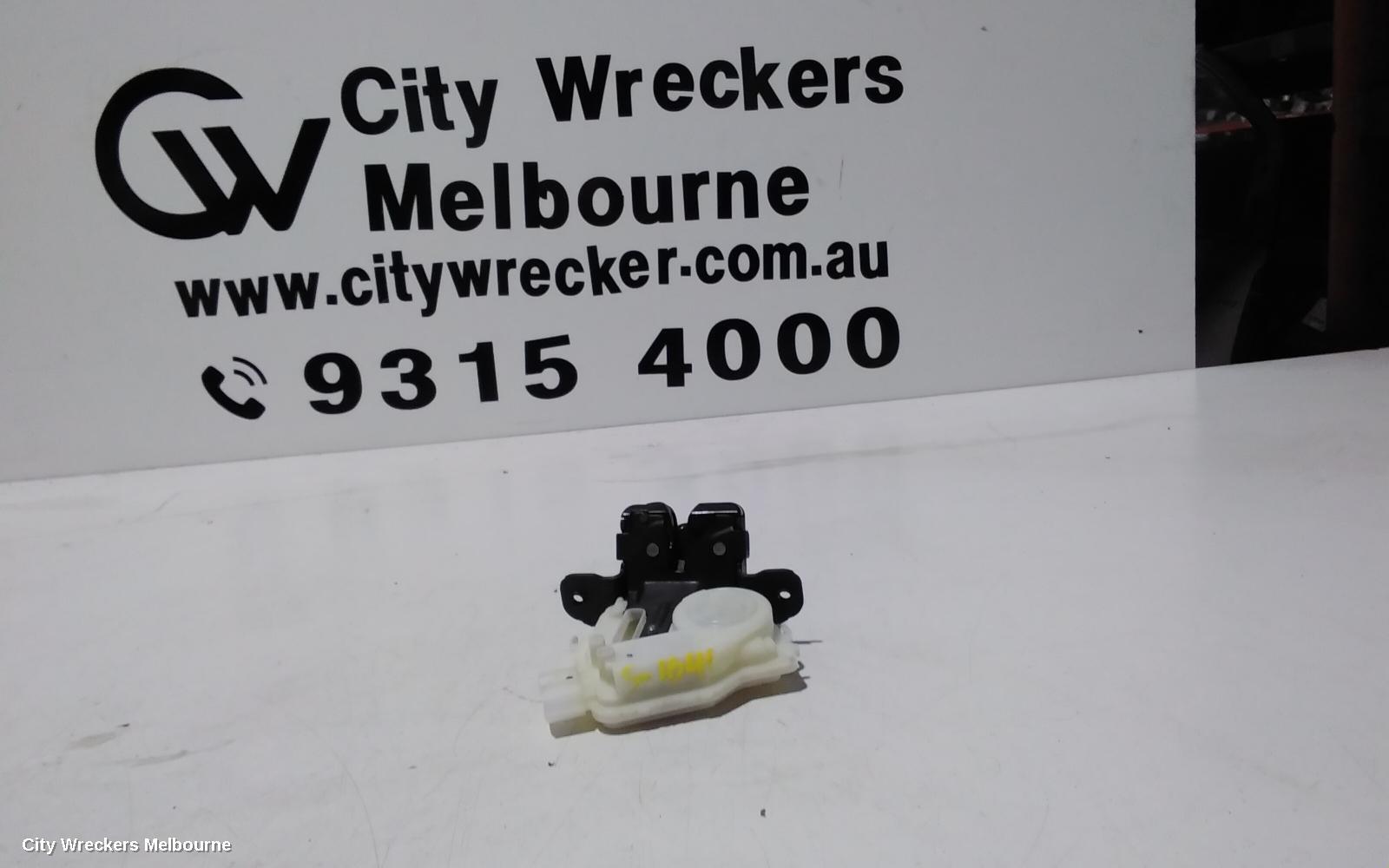 TOYOTA COROLLA 2017 Door/Boot/Gate Lock, TAILGATE LOCK, ZRE182R/ZWE186R, 10/12-06/18