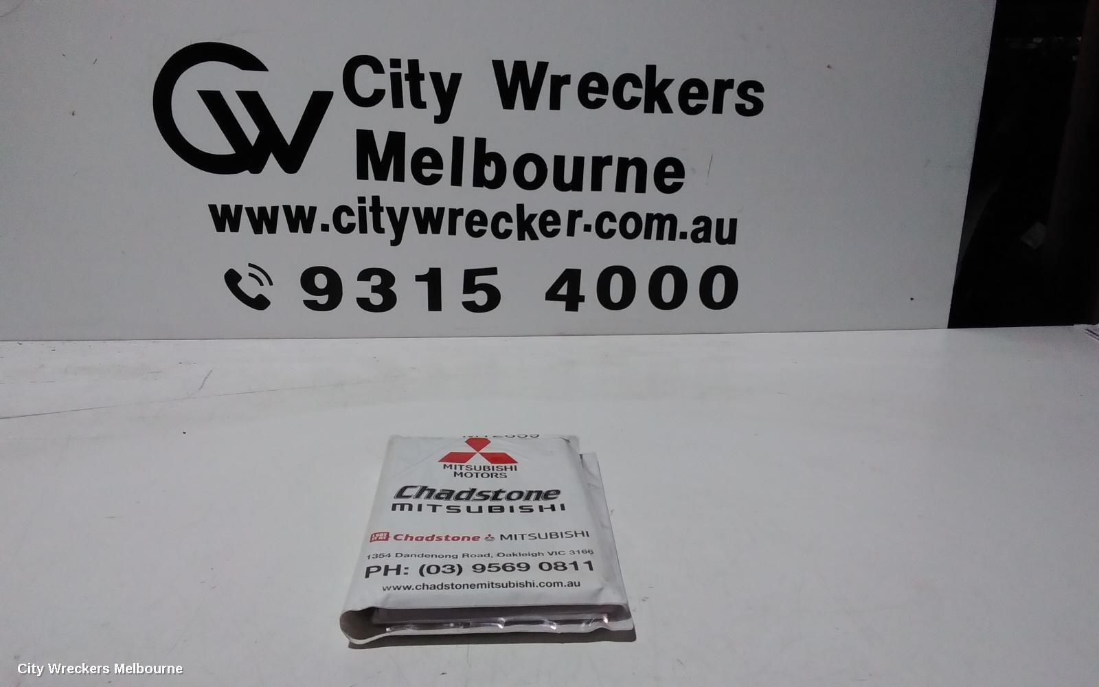 MITSUBISHI TRITON 2021 Owners Handbook
