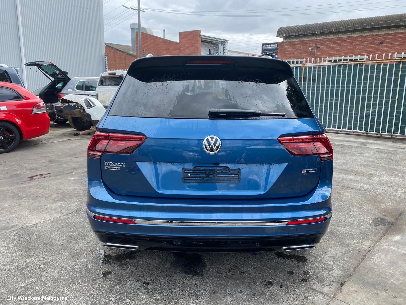 VOLKSWAGEN TIGUAN 2021 Left Rear Trailing Arm