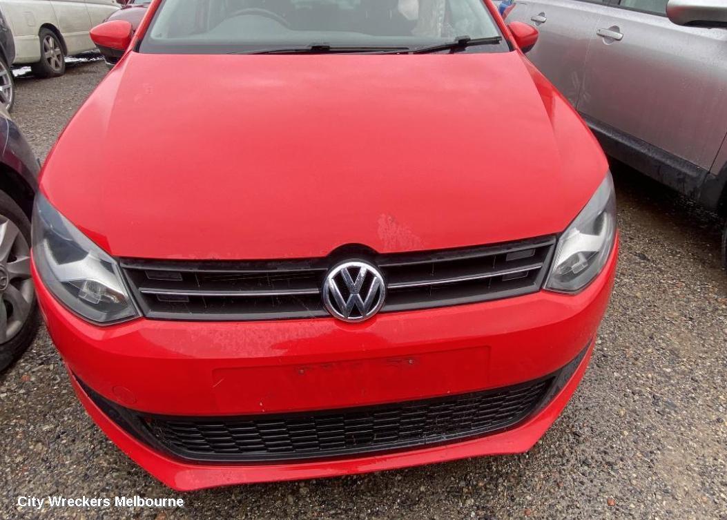 VOLKSWAGEN POLO 2010 Front Bumper