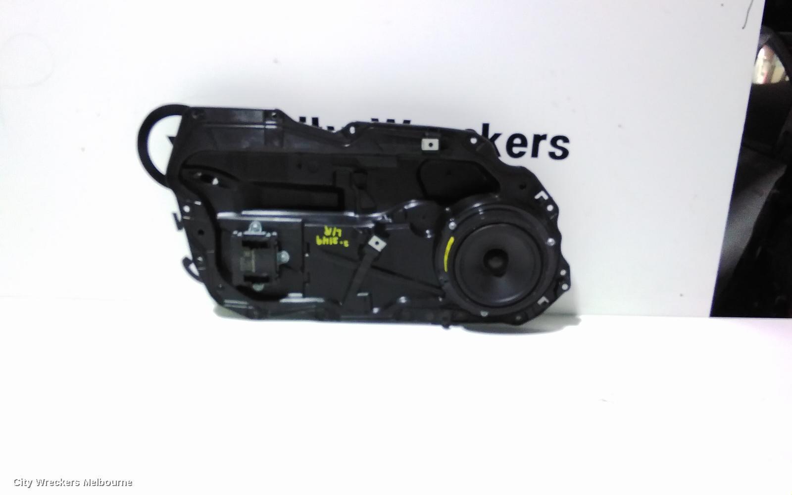 LAND ROVER DISCOVERY SPORT 2015 SPEAKER