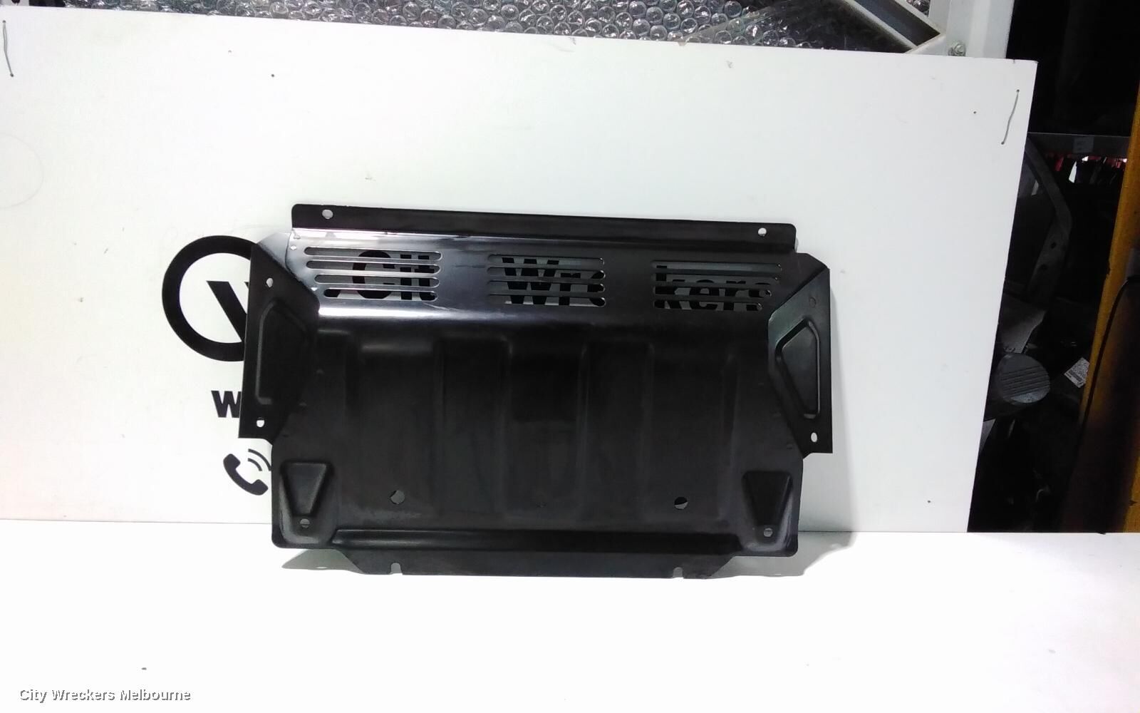 MITSUBISHI TRITON 2023 Engine Cover