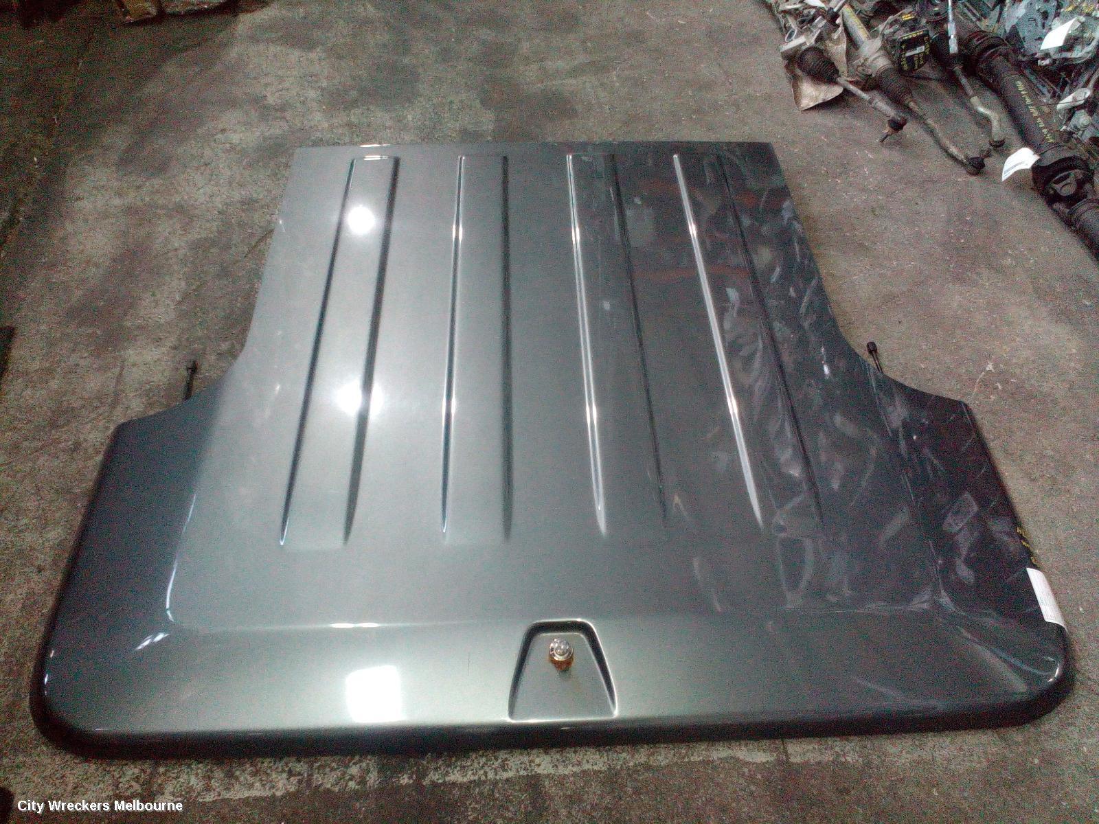 VOLKSWAGEN AMAROK 2013 Tonneau/Cover
