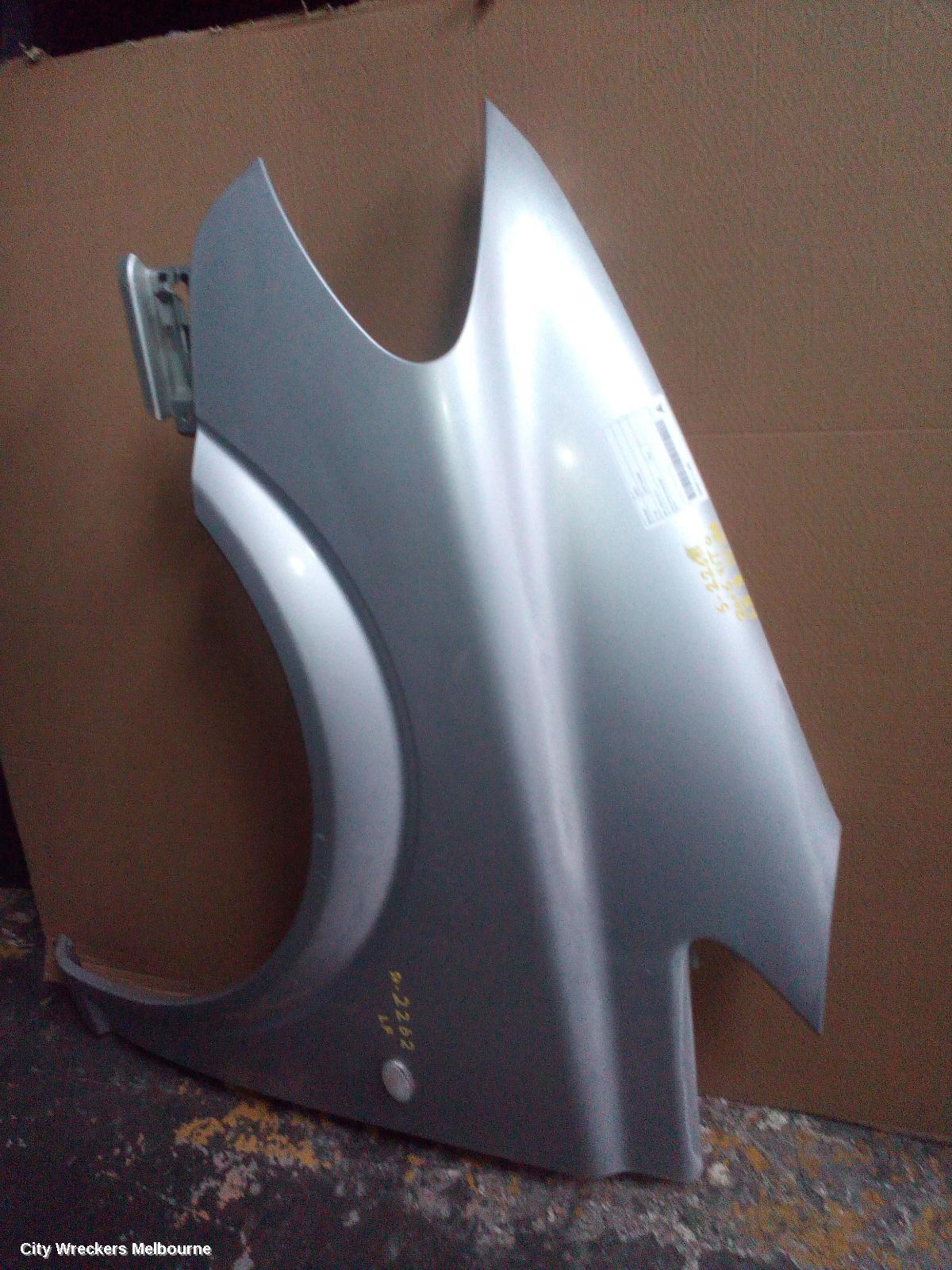 MERCEDES VITO 2006 Left Guard