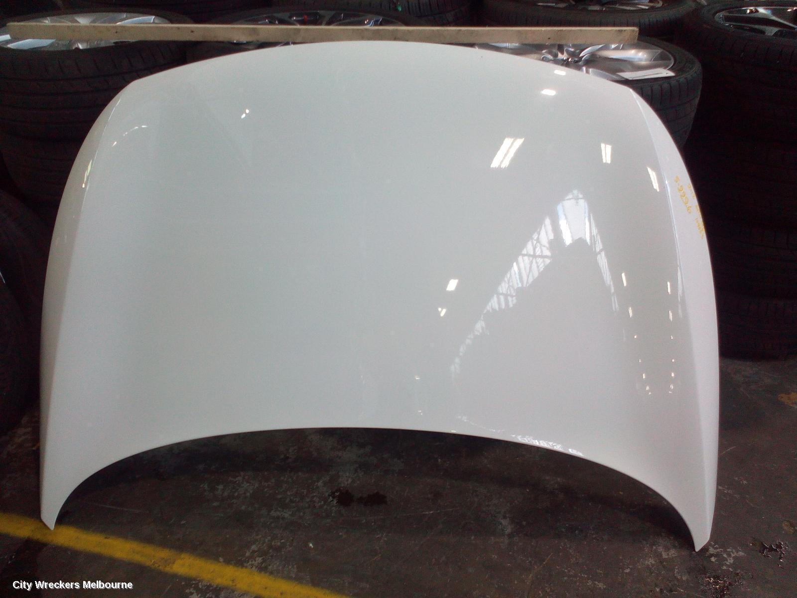 KIA SPORTAGE 2012 Bonnet