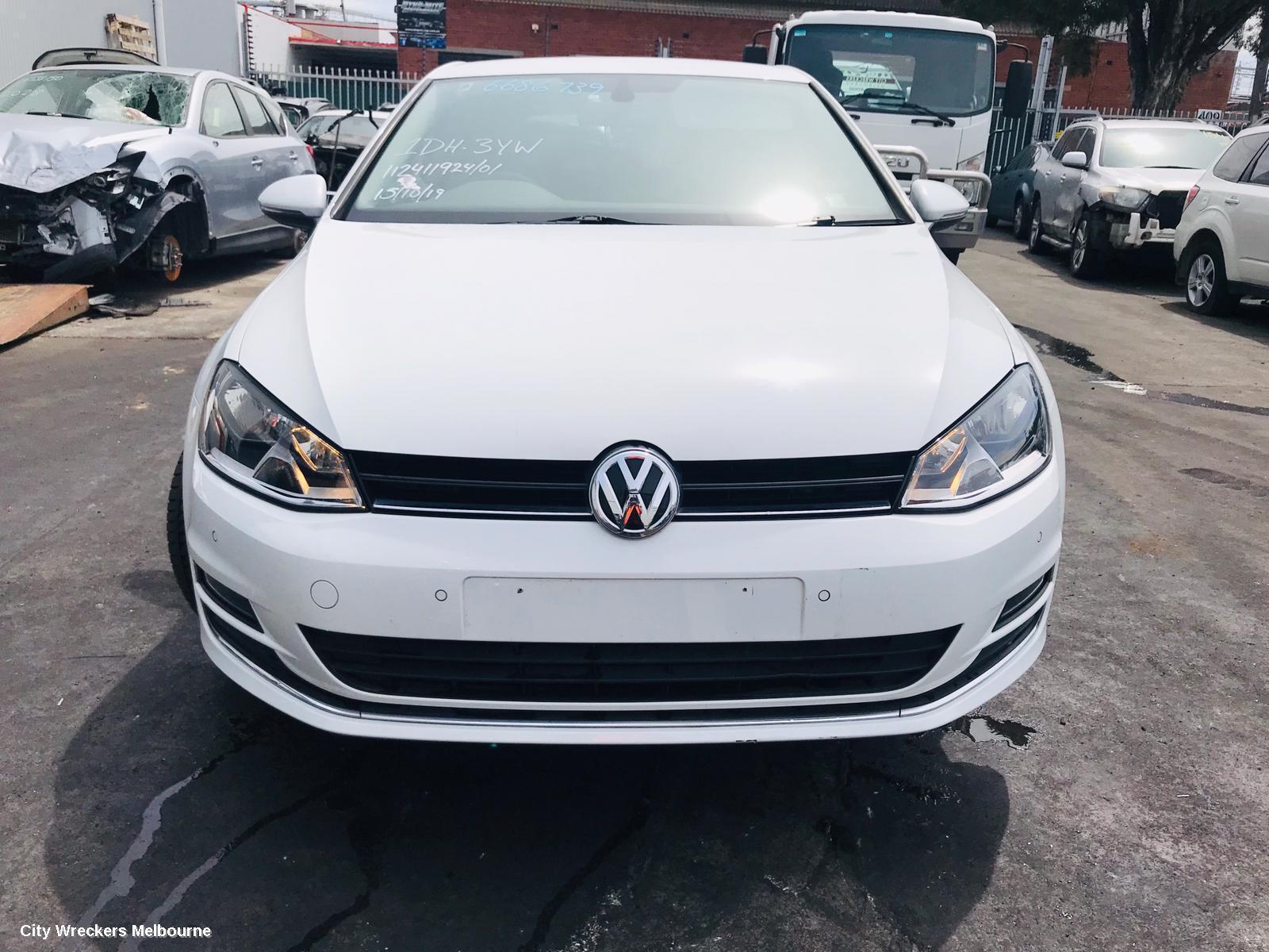 VOLKSWAGEN GOLF 2014 R/Bar Bracket/Reinfo