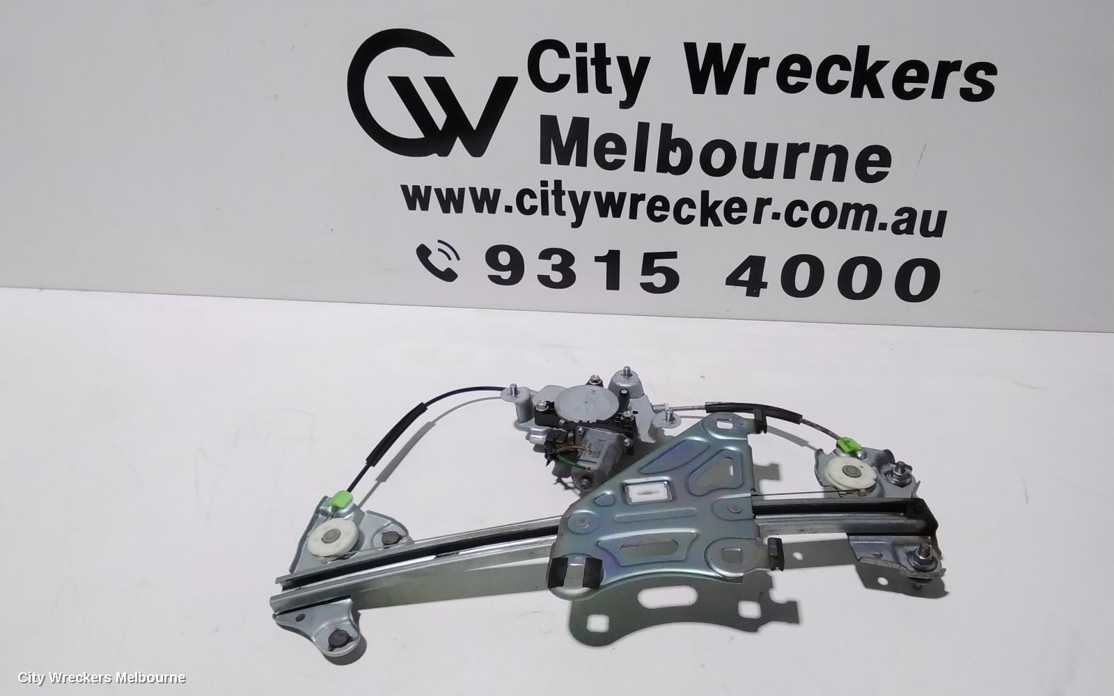 KIA CERATO 2010 Right Front Window Reg/Motor