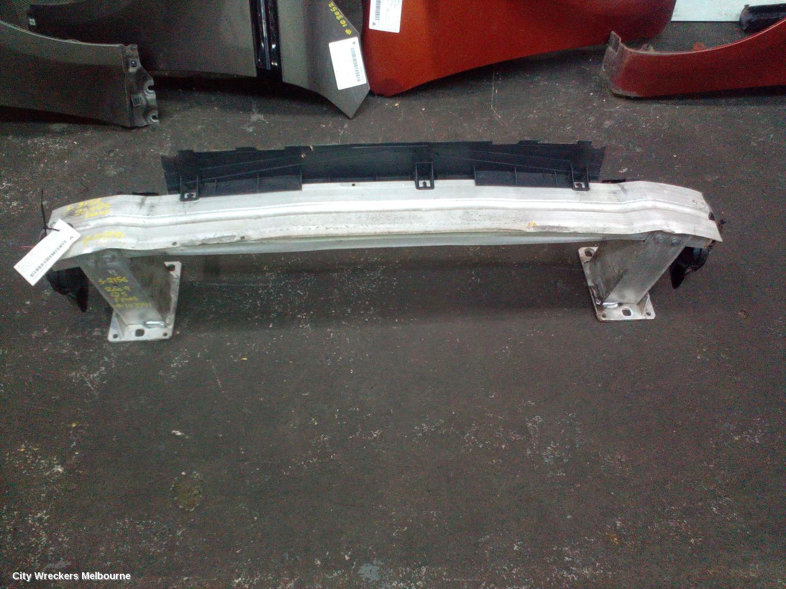 AUDI Q5 2009 F/Bar Reinforc/Brack