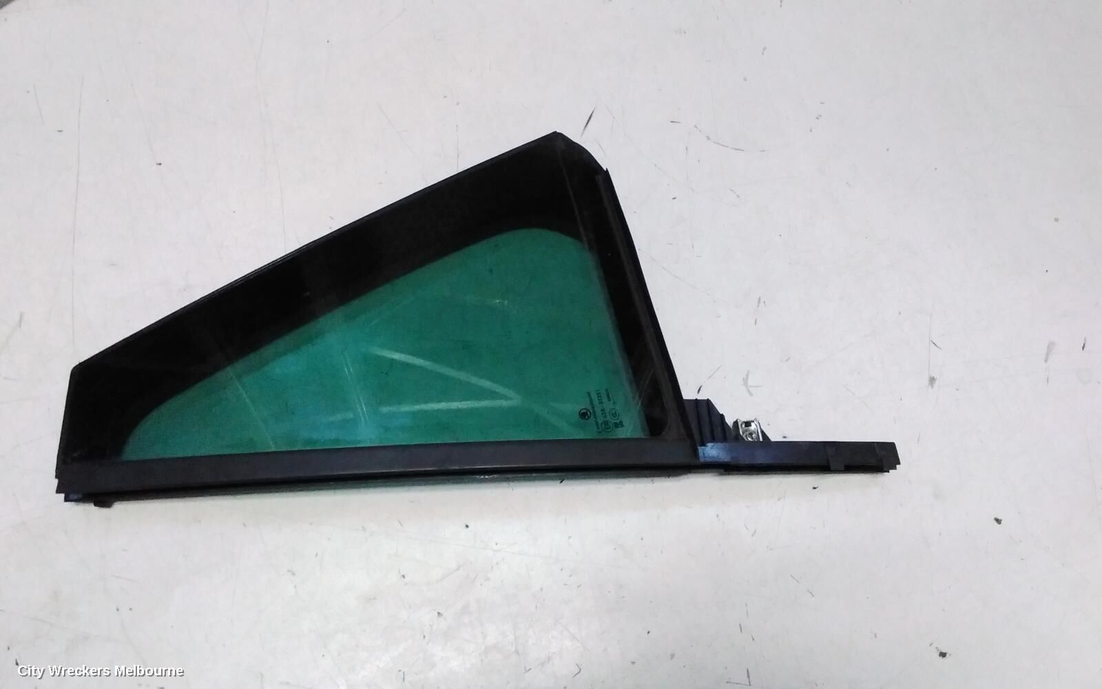 SKODA KAMIQ 2021 Left Rear 1/4 Door Glass