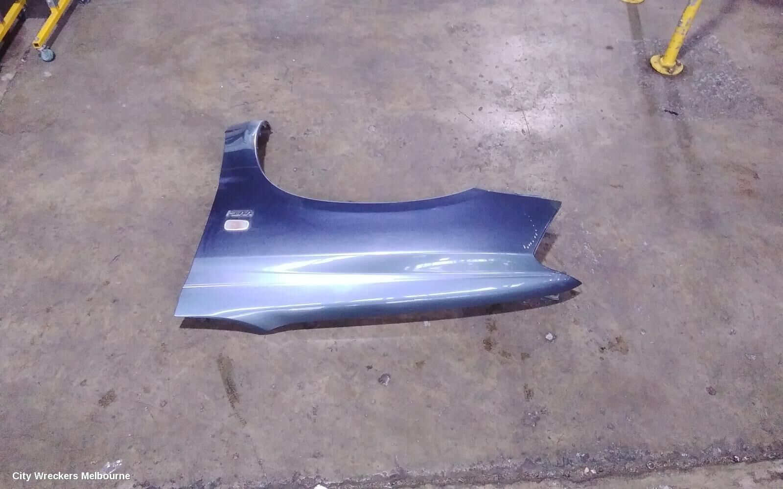 TOYOTA KLUGER 2006 Left Guard
