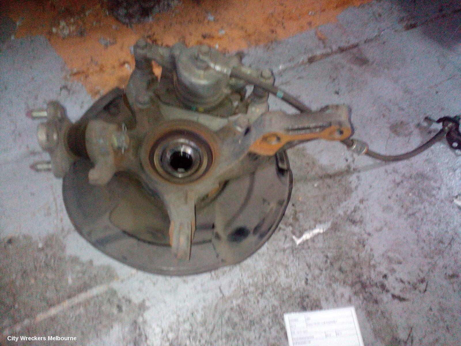 HONDA HRV 2016 Right Front Hub Assembly