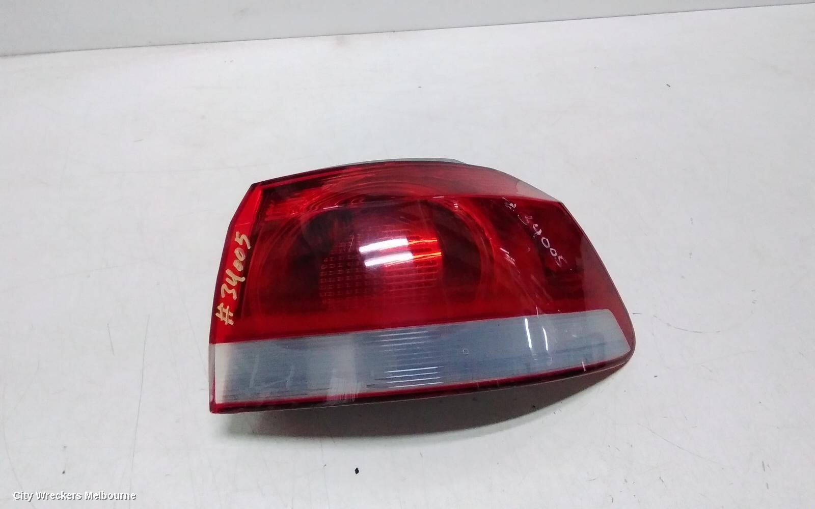 VOLKSWAGEN GOLF 2009 Right Taillight