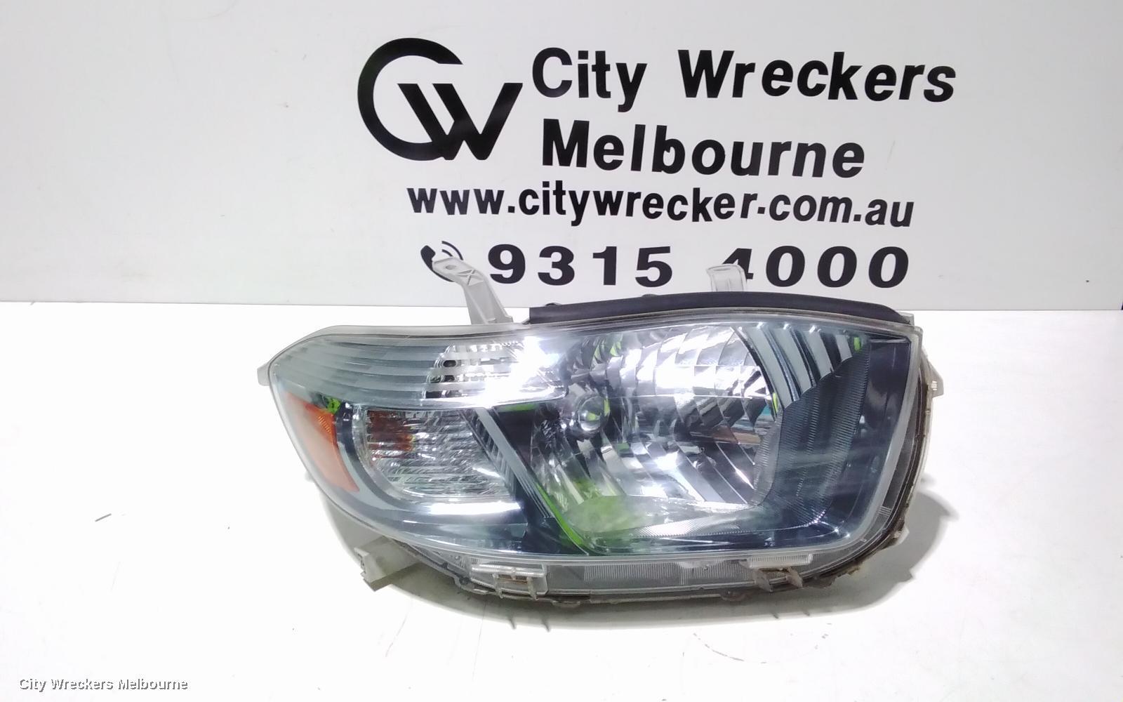 TOYOTA KLUGER 2008 Right Headlamp