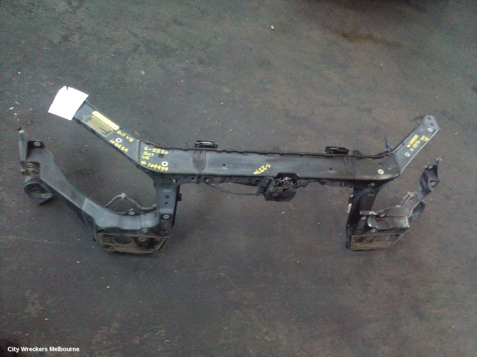 HOLDEN COMMODORE 2011 Radiator Support