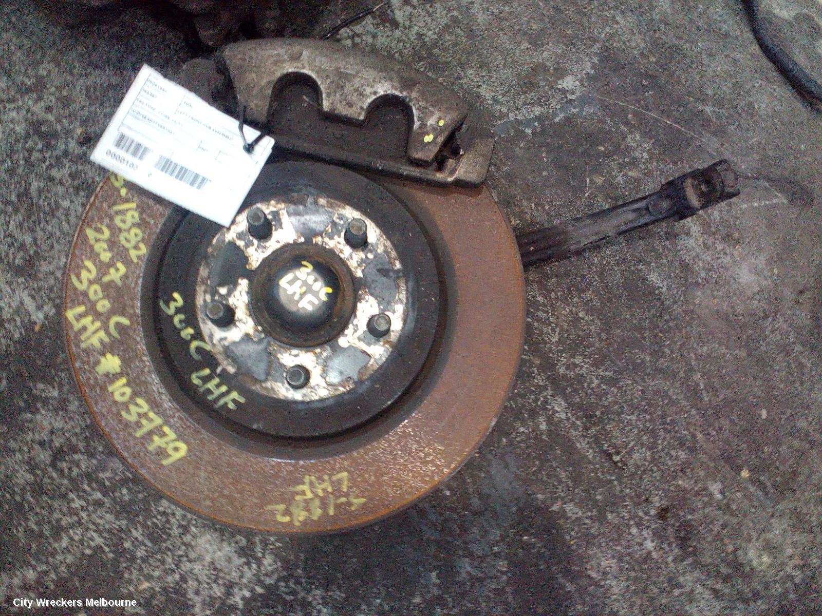 CHRYSLER 300C 2007 Left Front Hub Assembly