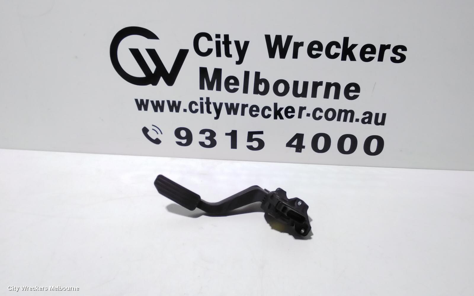 LAND ROVER RANGEROVER EVOQUE 2015 Pedal Assembly