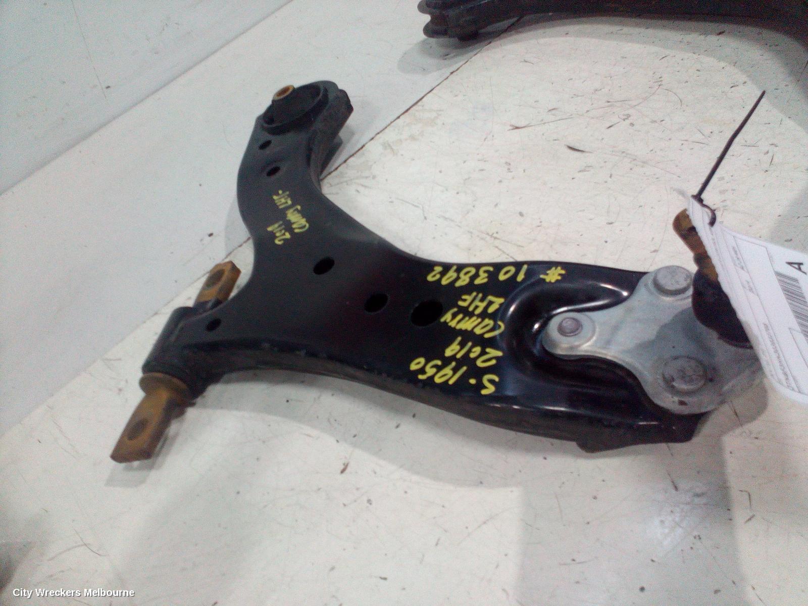 TOYOTA CAMRY 2019 Left Front Lower Control Arm