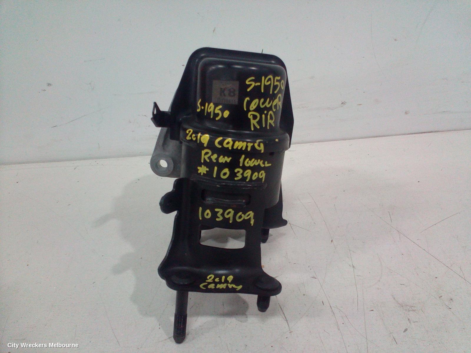 TOYOTA CAMRY 2019 Mount