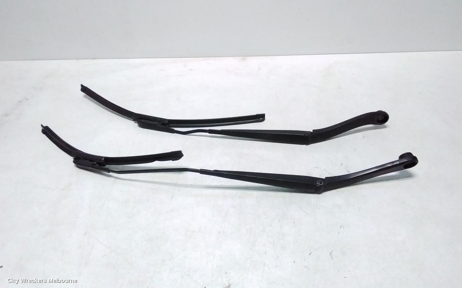 RENAULT KALEOS 2015 Wiper Arm