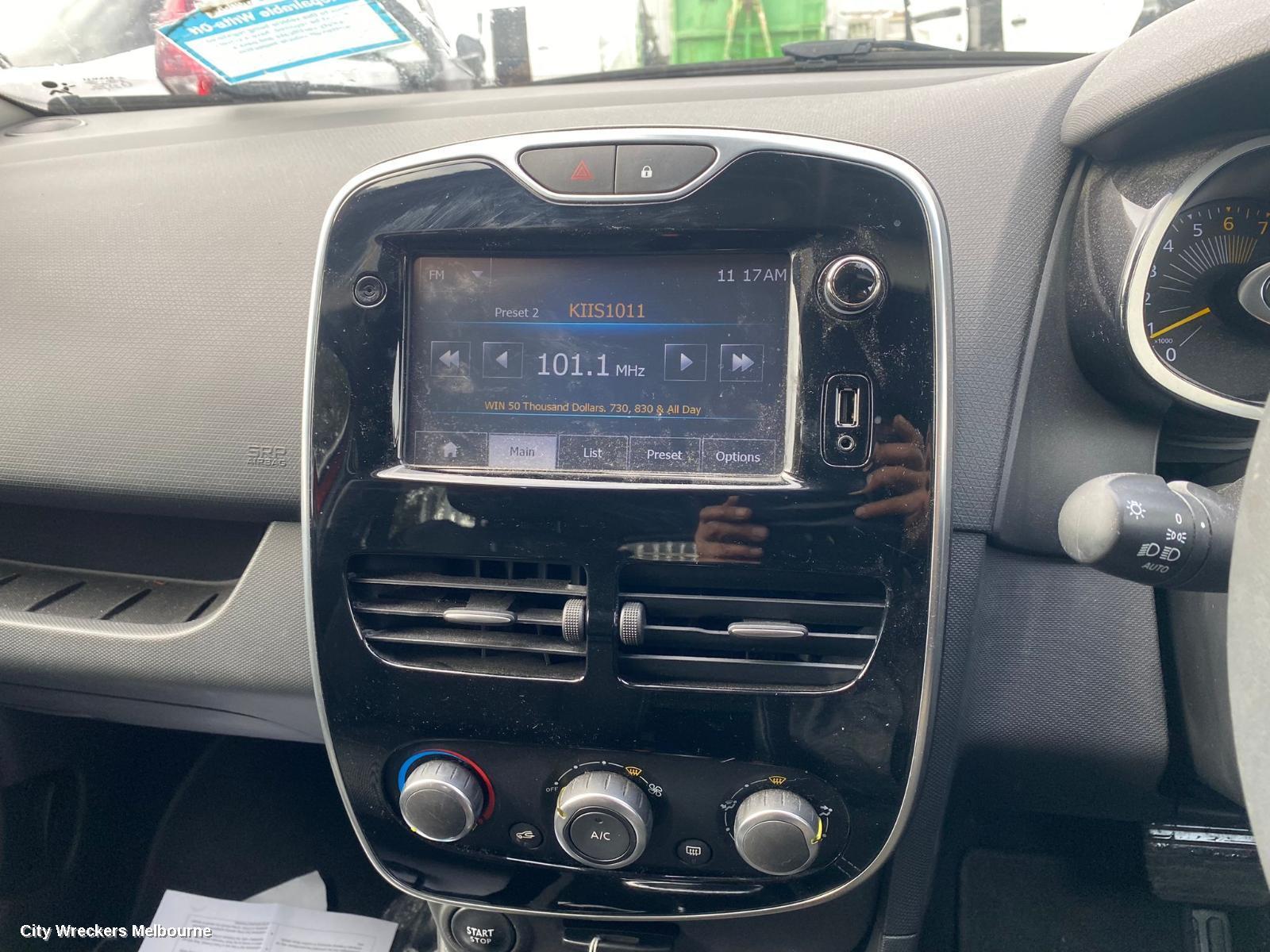 RENAULT CLIO 2015 Radio/Cd/Dvd/Sat/Tv