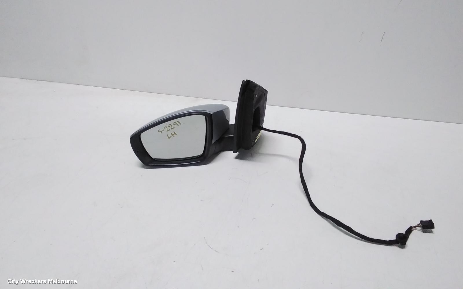 VOLKSWAGEN POLO 2012 Left Door Mirror