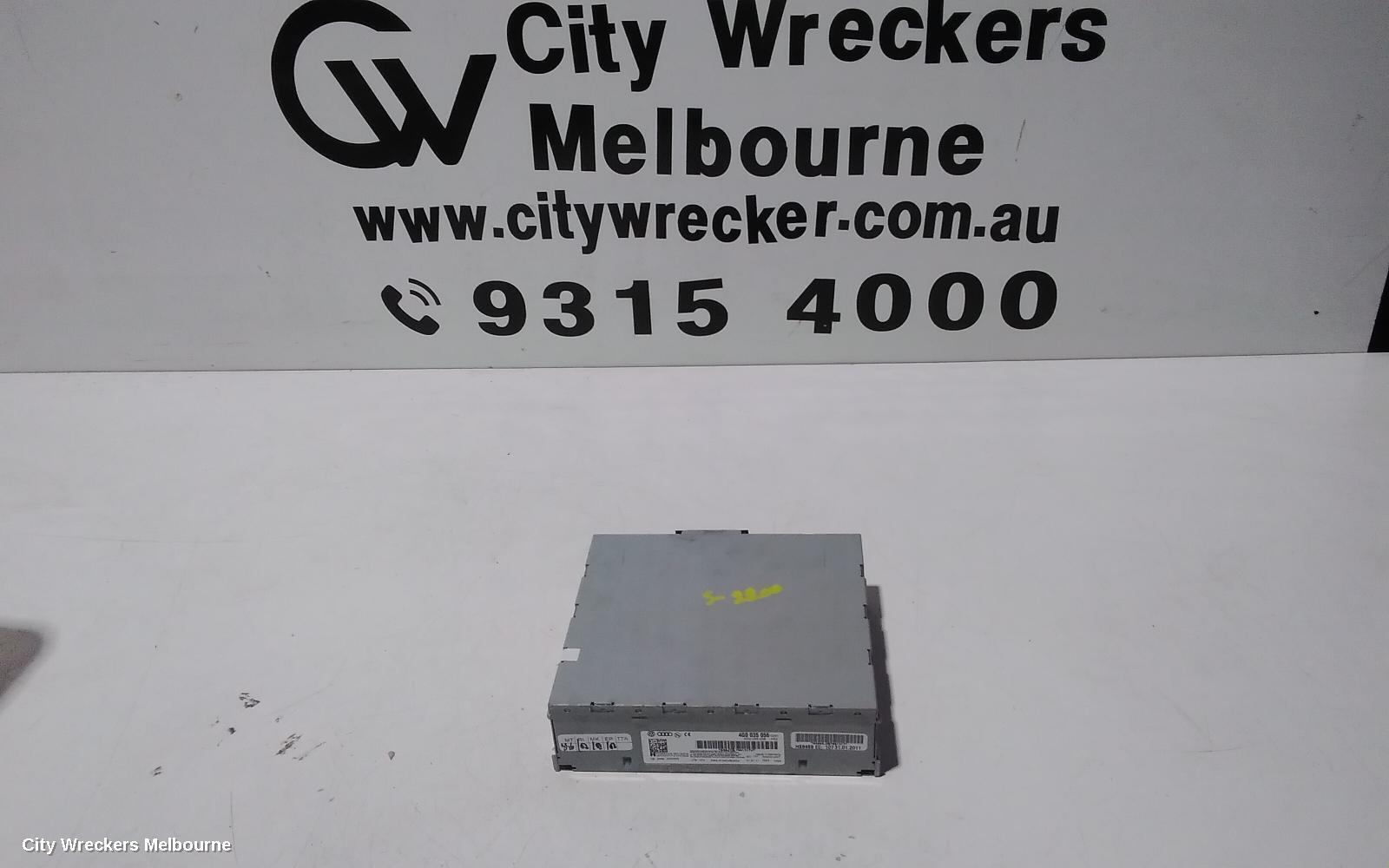 AUDI Q7 2011 Radio/Cd/Dvd/Sat/Tv
