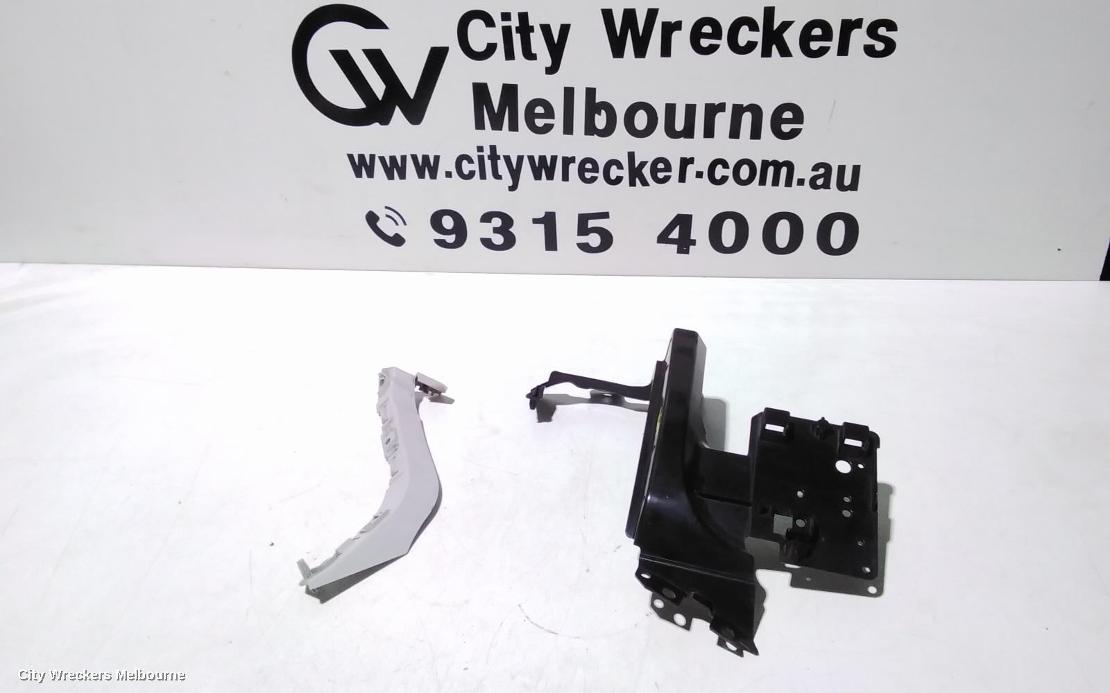 LAND ROVER RANGEROVER EVOQUE 2014 Misc Bracket