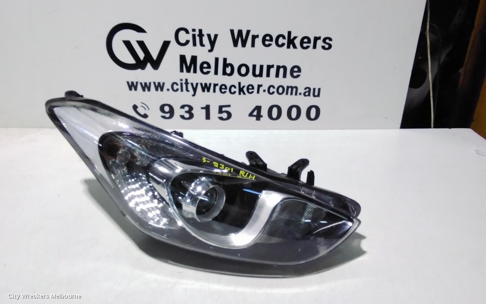 HYUNDAI I30 2012 Right Headlamp