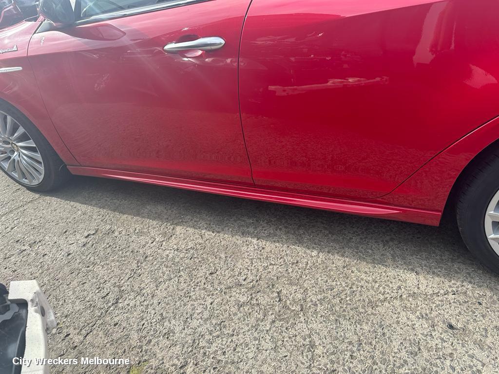 ALFA ROMEO GIULIETTA 2013 Side Step/Skirt