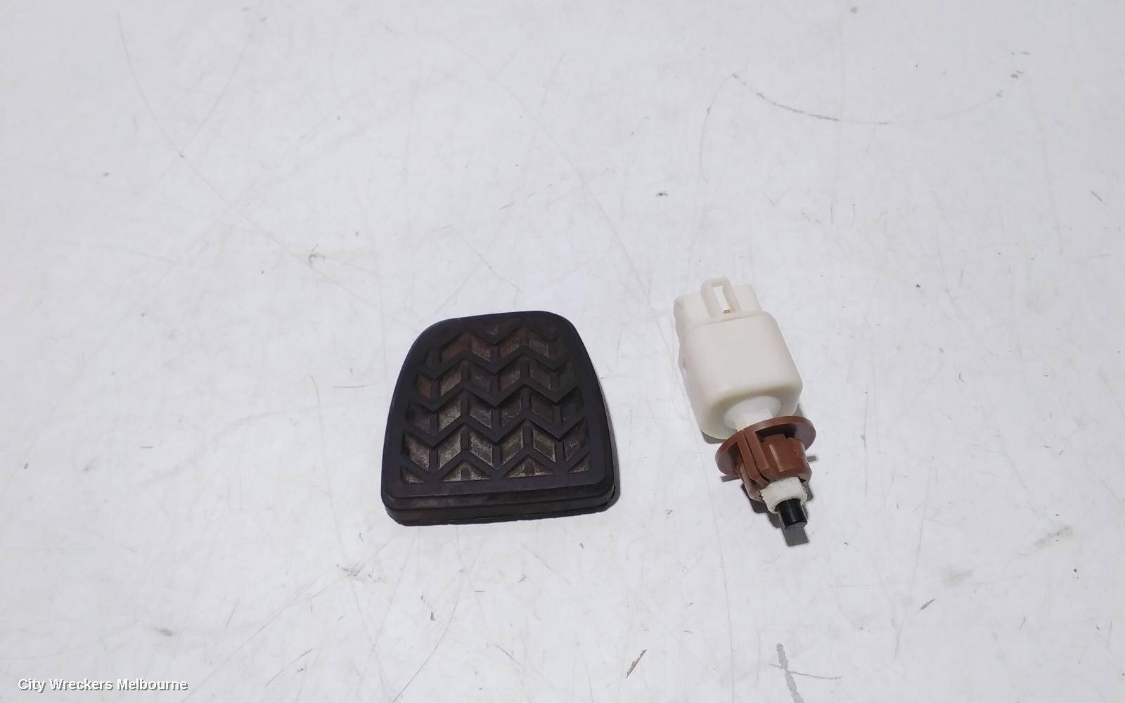 TOYOTA HIACE 2013 Pedal Assembly