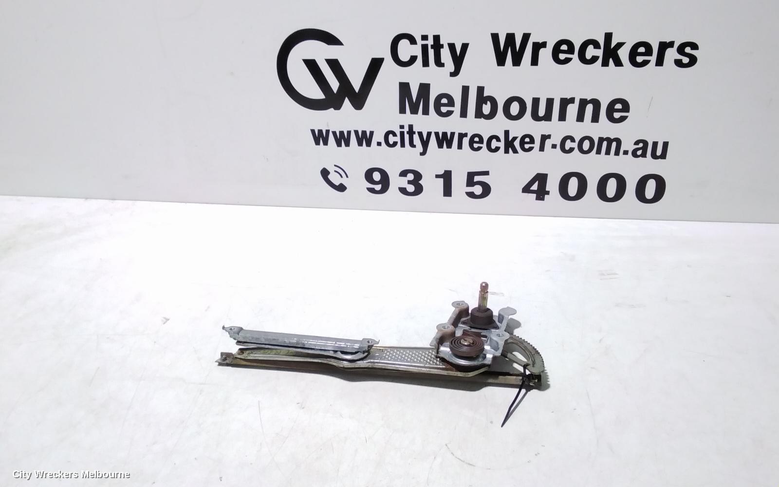 TOYOTA COROLLA 2002 Right Front Window Reg/Motor
