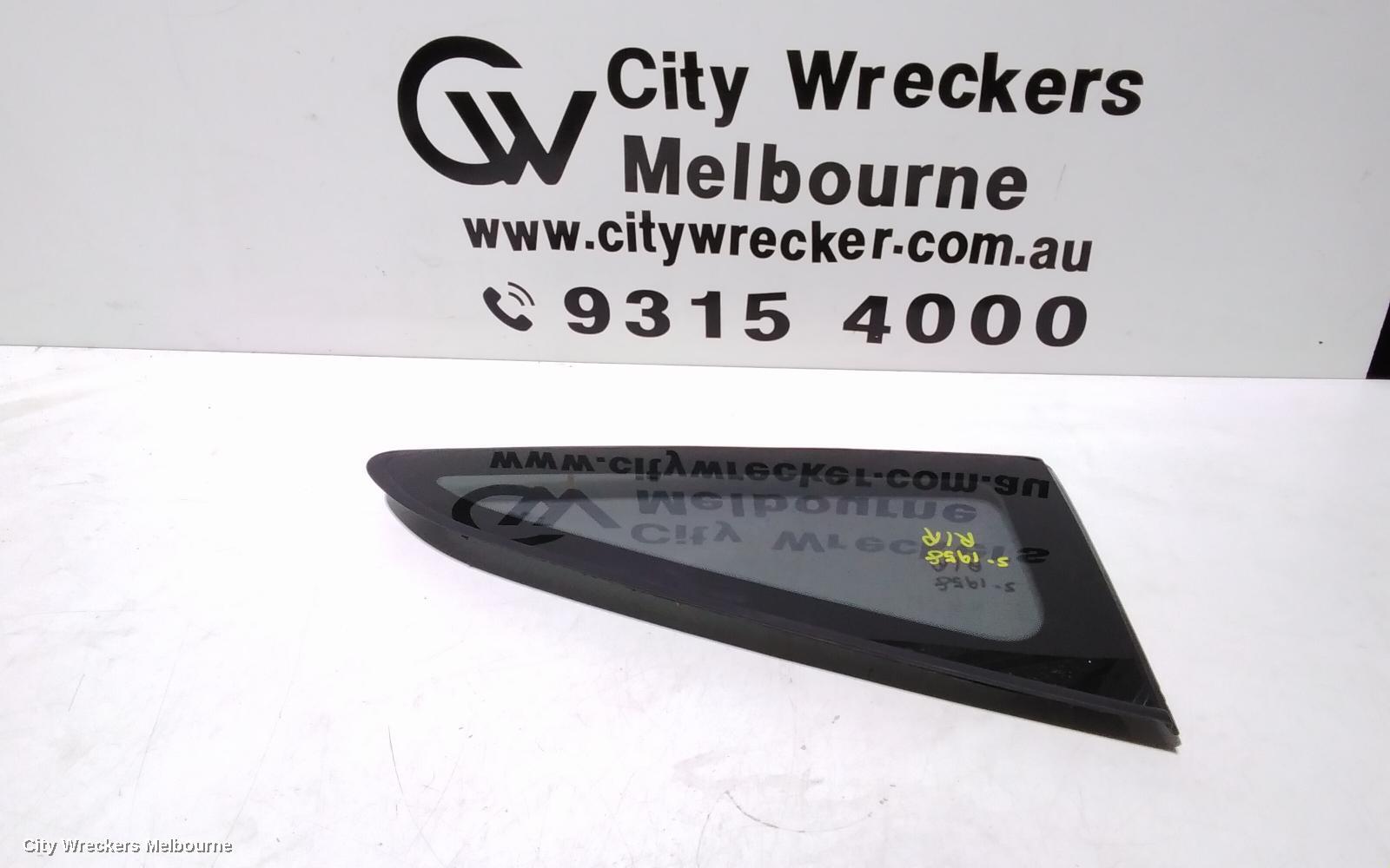 HYUNDAI VELOSTER 2014 Right Rear 1/4 Door Glass
