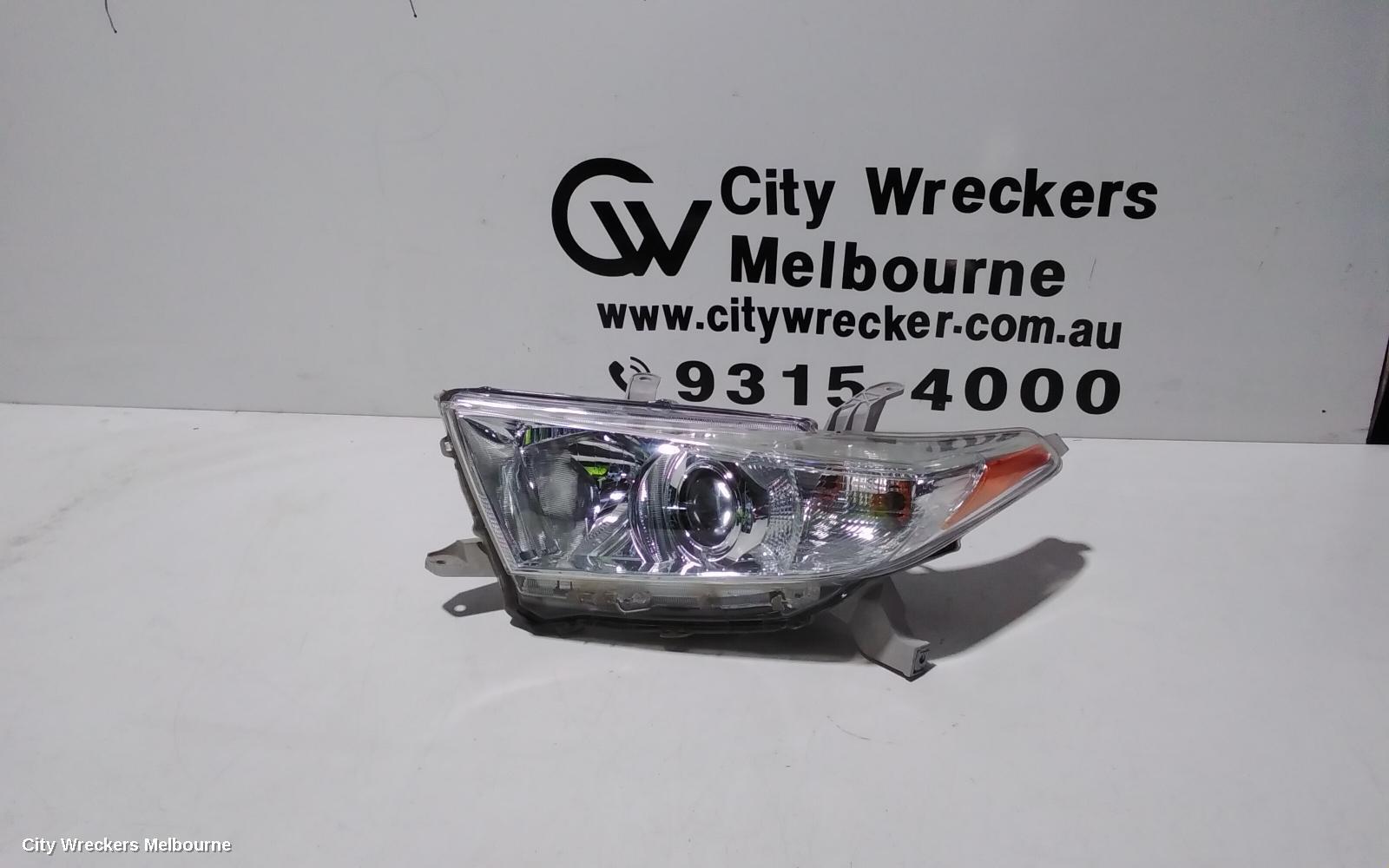 TOYOTA KLUGER 2010 Left Headlamp